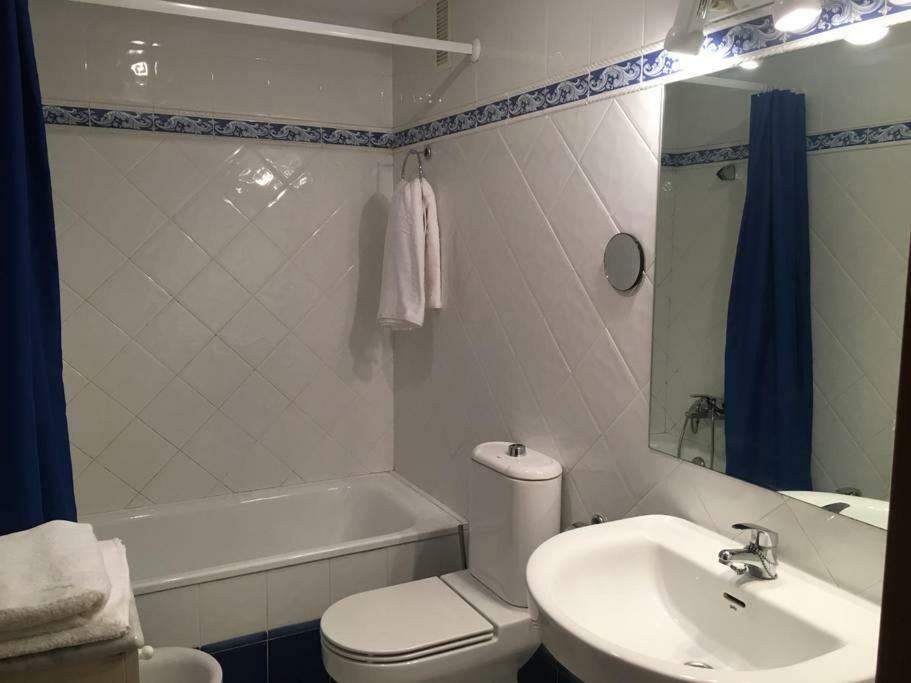 Apartamento Nautico Apartment Хихон Екстериор снимка